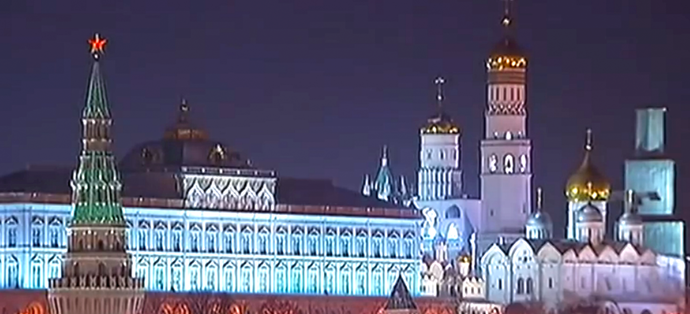 Kreml 2015 under LED